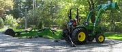 2007 John Deere 3320 4WD Tractor Loader Backhoe